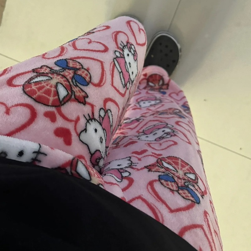 Hot Hello Kitty Flannel Pajama - Winter Clothing In Japan reseña y precio
